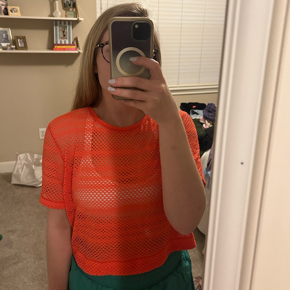 Lulu Lemon crop top